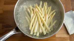 7 fouten die we allemaal maken bij het koken van witte asperges – en hoe het wél moet